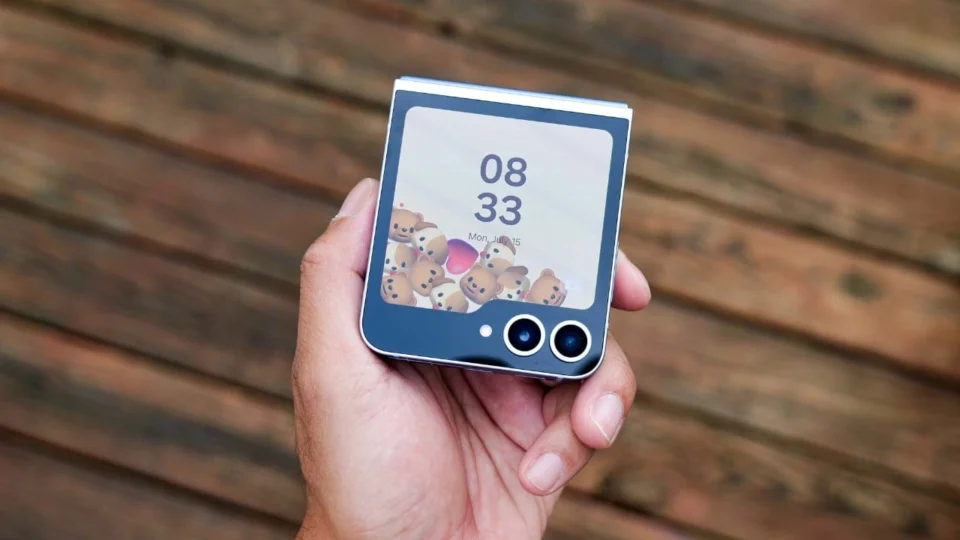 Samsung Galaxy Z Flip 7: Yeniliklerle Geliyor