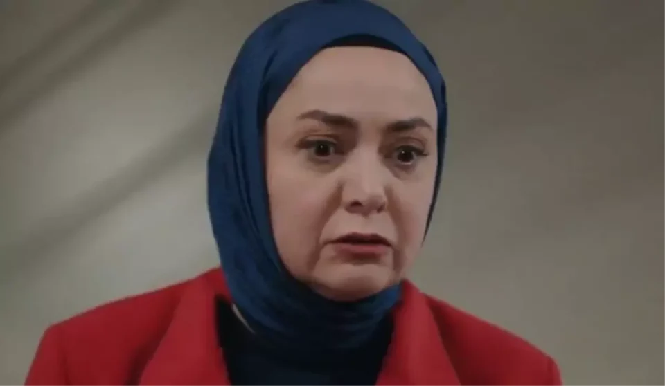 Sibel Taşçıoğlu Kızılcık Şerbeti Dizisinden Ayrılıyor mu? Pembe Dizideki Geleceği Hakkında Son Durum!
