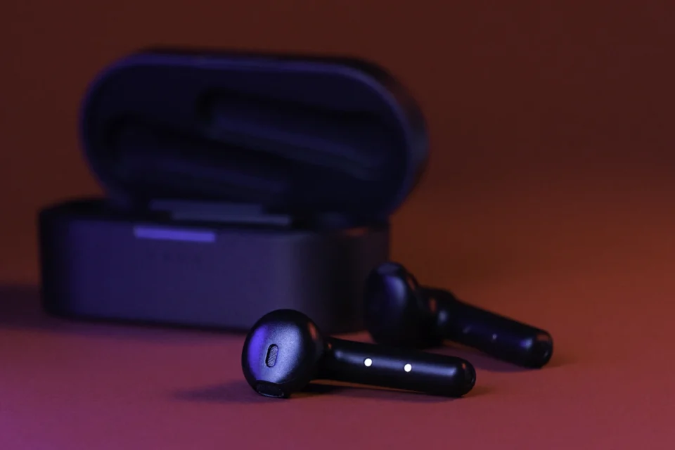Bluetooth LE Audio ve kablosuz kulaklik teknolojisi