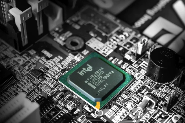 Windows MEMORY_MANAGEMENT 0x1A mavi ekran hatasi icin RAM bellek ve bilgisayar donanimi