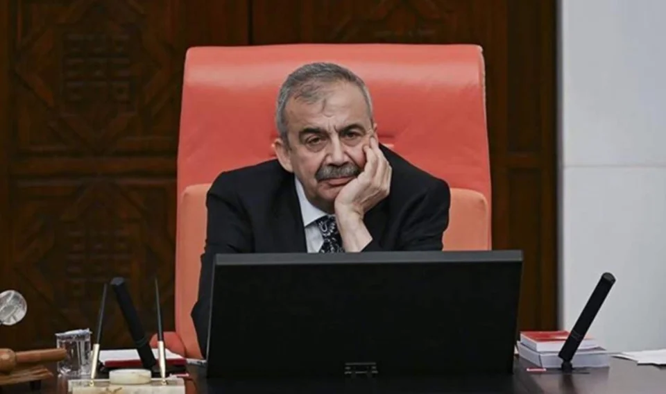Sırrı Süreyya Önder Hayatını Kaybetti