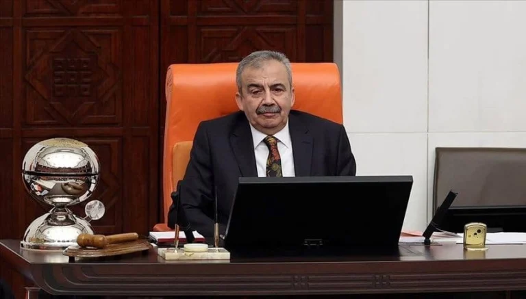 Sırrı Süreyya Önder kalp rahatsızlığı nedeniyle ameliyata alındı
