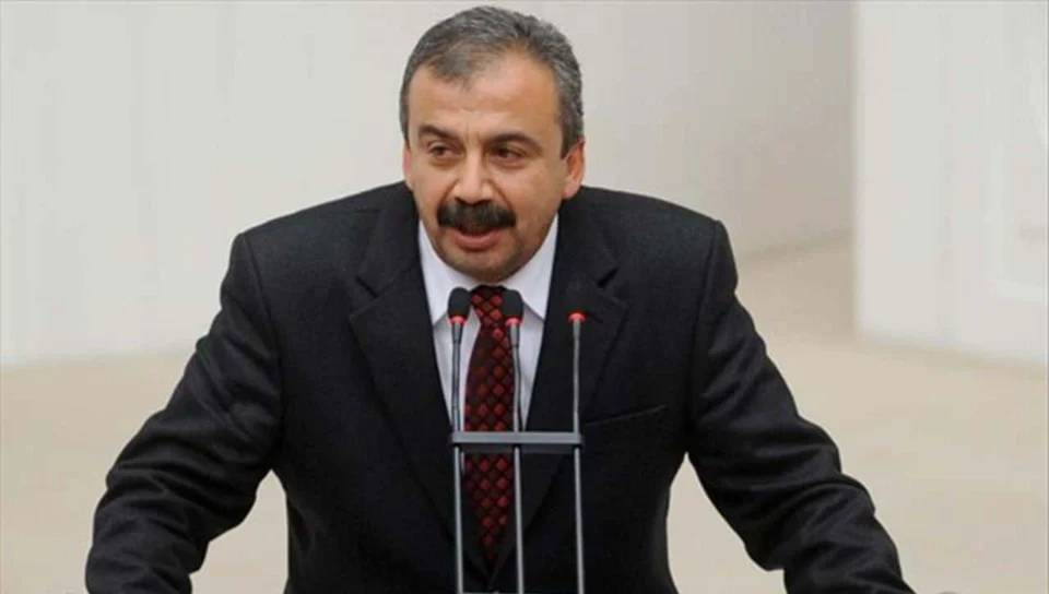 Sırrı Süreyya Önder Kimdir?