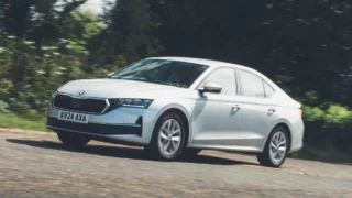 Skoda Octavia için tam hibrit, şarj edilebilir hibrit ve dizel seçenekleri sunulacak, tamamen elektrikli versiyon ise on yılın sonuna doğru gelecek