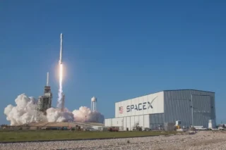 SpaceX, Altın Kubbe füze savunma sistemi için 4,16 milyar dolarlık uydu sözleşmesi aldı