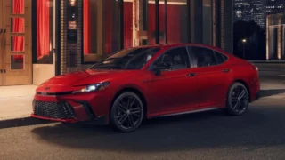 Toyota Camry Nightshade Edition: Yeniliklerle Geri Döndü