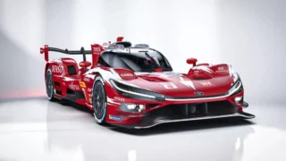 Toyota TR010 Hybrid yarış otomobilini tanıttı