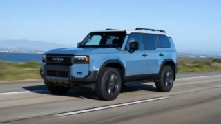 Toyota Yeni Üç Sıralı Elektrikli SUV Modelini İlk Kez Gösterdi