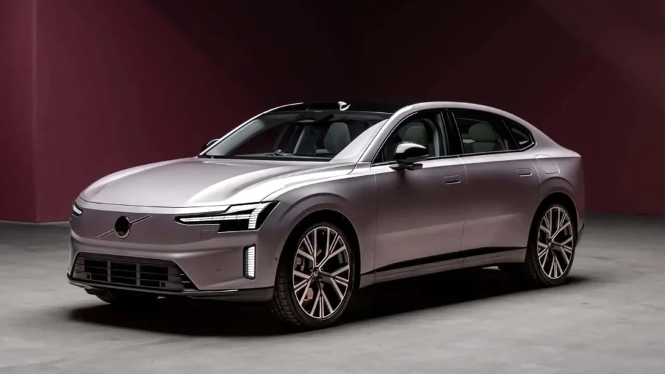 Volvo Cars Yönetiminde Sürpriz Değişiklik: Jim Rowan Görevden Alındı