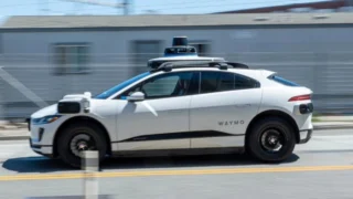 Waymo, Google’ın sürücüsüz araç girişimi 16 milyar dolarlık yatırım aldı