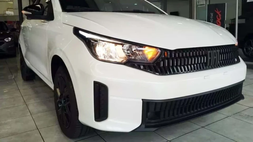 Yeni Fiat Cronos, tanıtımdan önce bayilerde yerini aldı