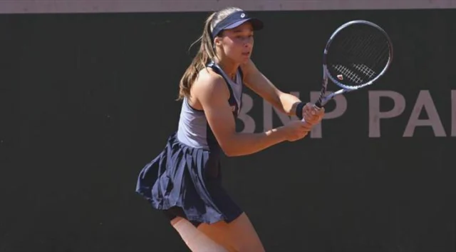 Zeynep Sönmez, Rosmalen Şampiyonası’nda Çeyrek Finalde Magda Linette’e 2-0 Yenilerek Elendi