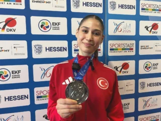Zümra Rezzan İm Avrupa Karate Şampiyonası’nda gümüş madalya kazandı